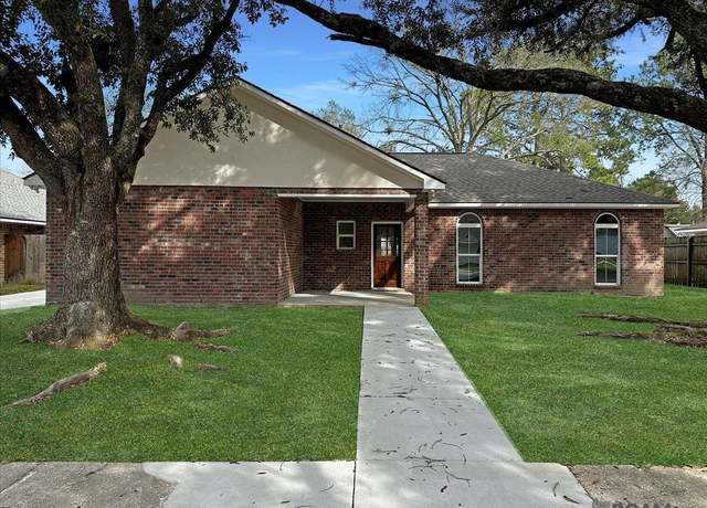 Property at 3526 Platt Dr, Baton Rouge, LA 70814, 4 beds, 2 baths