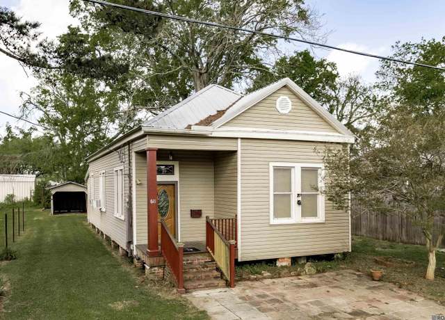 Property at 611 Poydras St, New Roads, LA 70760, 2 beds, 1 bath