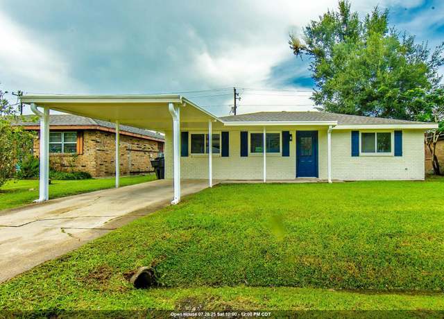 Property at 215 Saint Patrick St, Houma, LA 70364, 3 beds, 1.5 baths