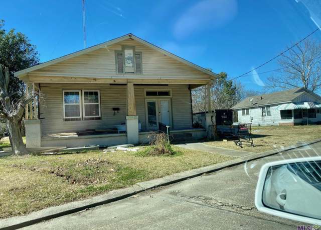 Property at 1666 Napoleon St, Baton Rouge, LA 70802, 3 beds, 2 baths