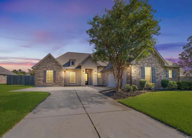 Property at 13837 Cobblestone Dr, Denham Springs, LA 70726, 3 beds, 2 baths