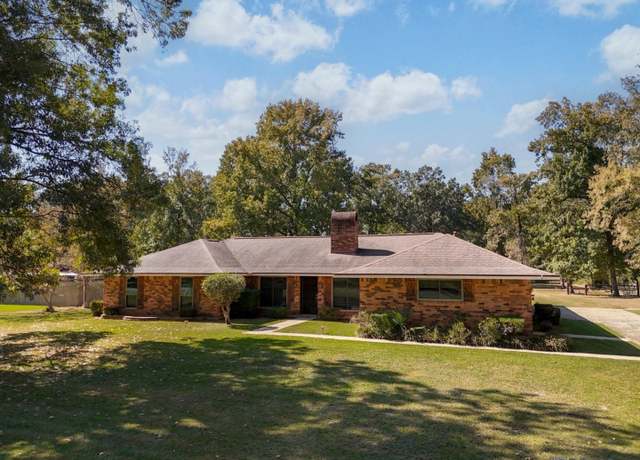 Property at 10925 Rifle Dr, Central, LA 70818, 3 beds, 2 baths