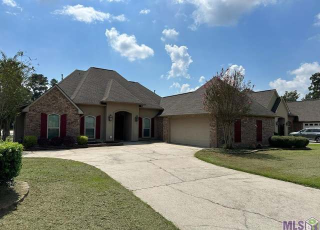 Property at 1531 City Place St, Gonzales, LA 70737, 4 beds, 3 baths