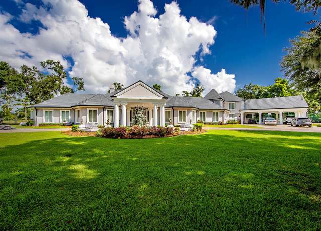 Property at 444 Oak Alley Dr, Houma, LA 70360, 5 beds, 8 baths