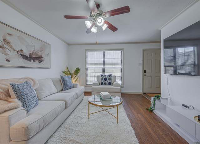 Property at 10300 W Winston Ave #9, Baton Rouge, LA 70809, 2 beds, 2.5 baths