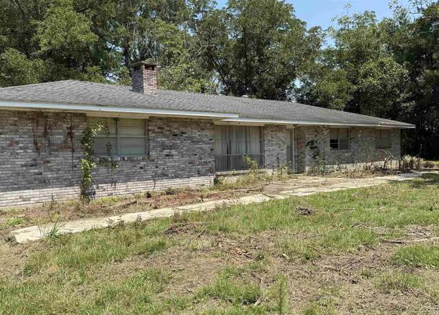 Property at 15709 Denham Rd, Central, LA 70770, 4 beds, 2 baths