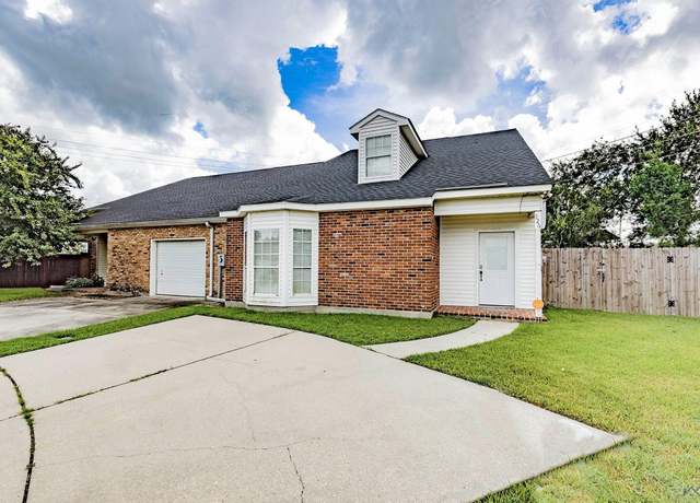 Property at 526 South French Quarter Dr, Houma, LA 70364, 2 beds, 2 baths