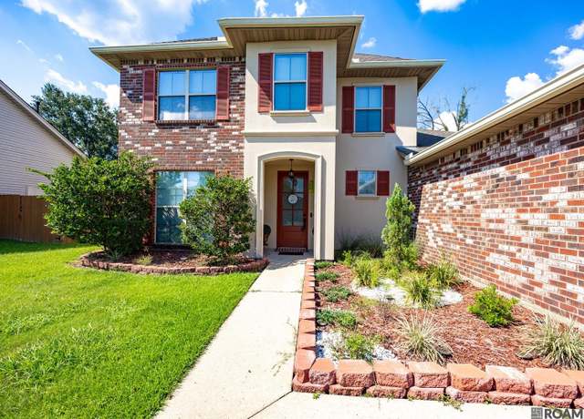 Property at 28446 Gray Eagle Dr, Denham Springs, LA 70726, 4 beds, 2.5 baths