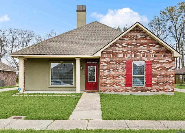 Property at 9535 Old Hermitage Pkwy, Baton Rouge, LA 70810, 3 beds, 2 baths