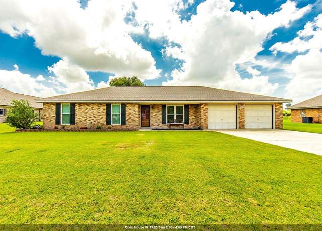 Property at 118 Marcello Blvd, Thibodaux, LA 70301, 3 beds, 2 baths