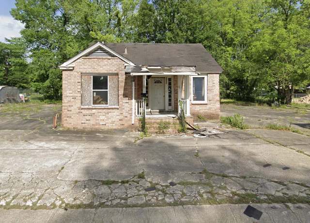 Property at 3704 N Foster Dr, Baton Rouge, LA 70805, 2 beds, 1.5 baths