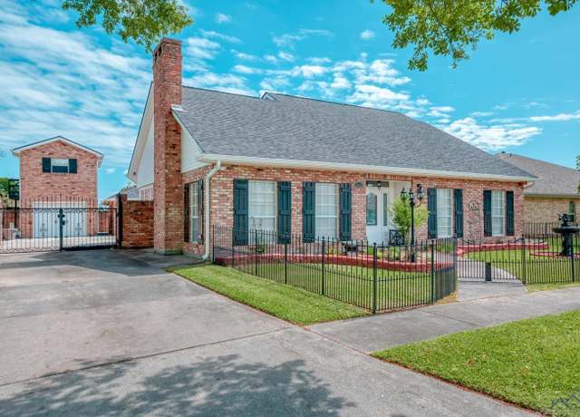 Property at 3012 Creole Dr, Houma, LA 70364, 3 beds, 2.5 baths