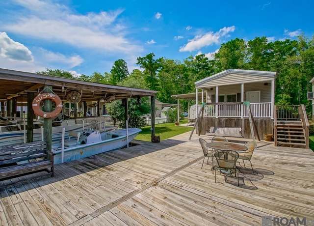 Property at 22902 Chene Blanc Ln, Maurepas, LA 70449, 2 beds, 2 baths