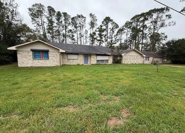 Property at 220 Supercharge Dr, Thibodaux, LA 70301, 5 beds, 2.5 baths