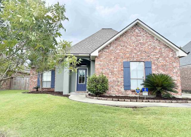 Property at 40484 Cross Creek Ave, Gonzales, LA 70737, 3 beds, 2 baths