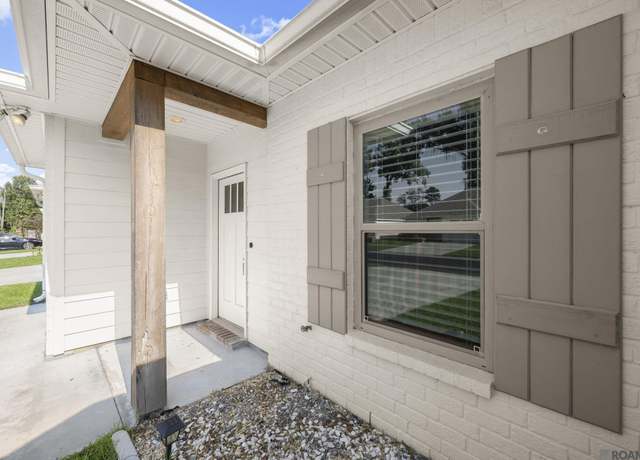 Property at 1213 Olde Oaks Dr, Zachary, LA 70791, 2 beds, 2 baths