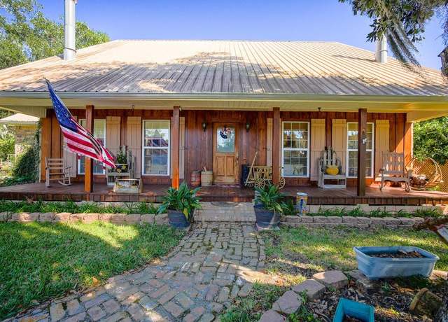 Property at 104 Clement Dr, Pierre Part, LA 70339, 3 beds, 3 baths