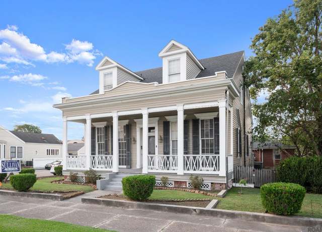 Property at 130 Lessard St, Donaldsonville, LA 70346, 4 beds, 2.5 baths