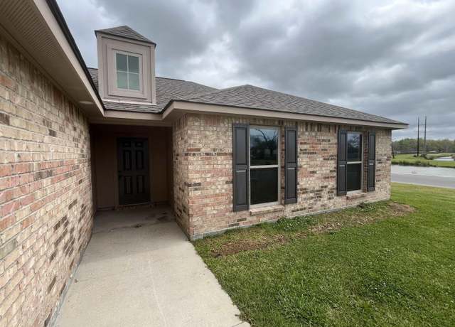 Property at 770 Douglas Andrew Ave, Gonzales, LA 70737, 4 beds, 2 baths