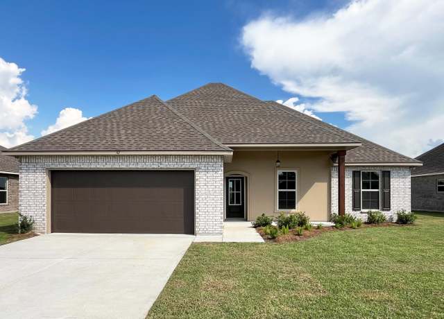 Property at 112 Pond Dr, Thibodaux, LA 70301, 4 beds, 2 baths