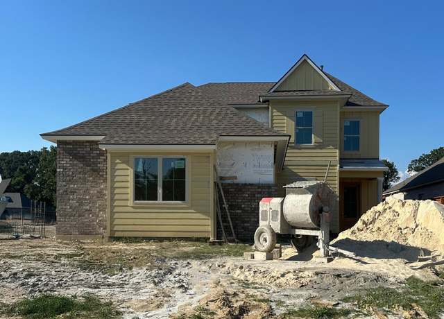 Property at 13276 Belle Reine Dr, Geismar, LA 70734, 5 beds, 4.5 baths