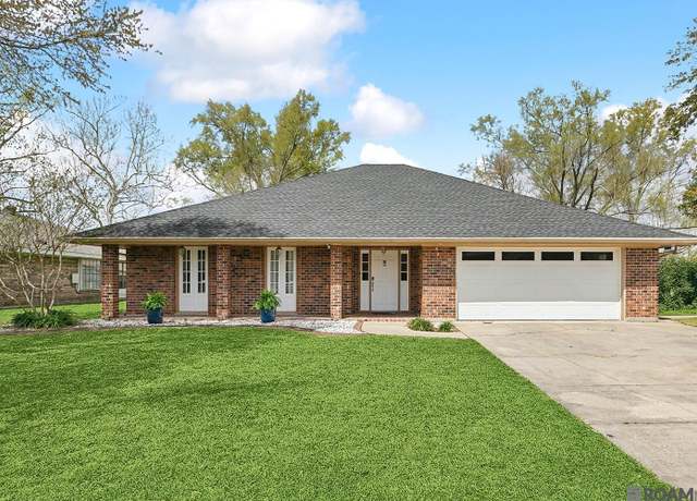 Property at 125 Somerset Rd, Laplace, LA 70068, 3 beds, 3 baths