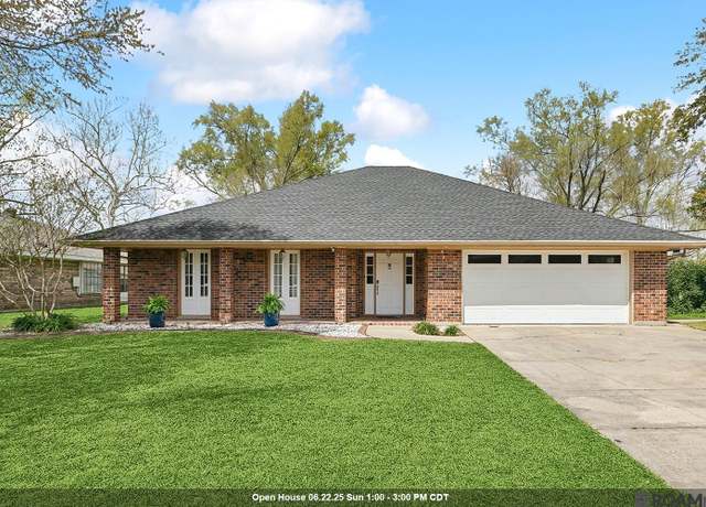 Property at 125 Somerset Rd, Laplace, LA 70068, 3 beds, 3 baths