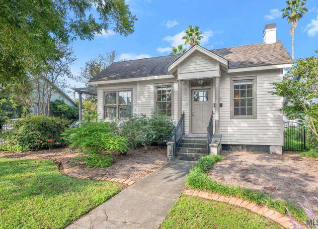 Property at 960 Camelia Ave, Baton Rouge, LA 70806, 3 beds, 2 baths