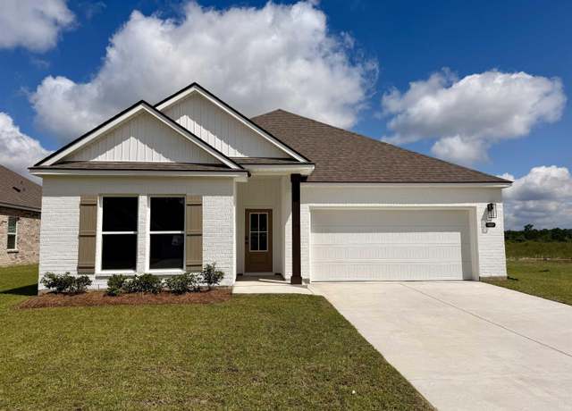 Property at 11651 Derby Dr, Denham Springs, LA 70726, 5 beds, 3 baths