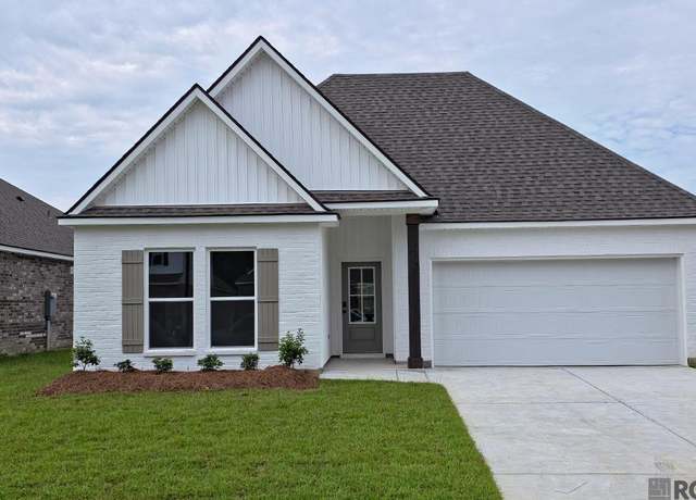 Property at 12458 Preakness Dr, Denham Springs, LA 70726, 4 beds, 2 baths