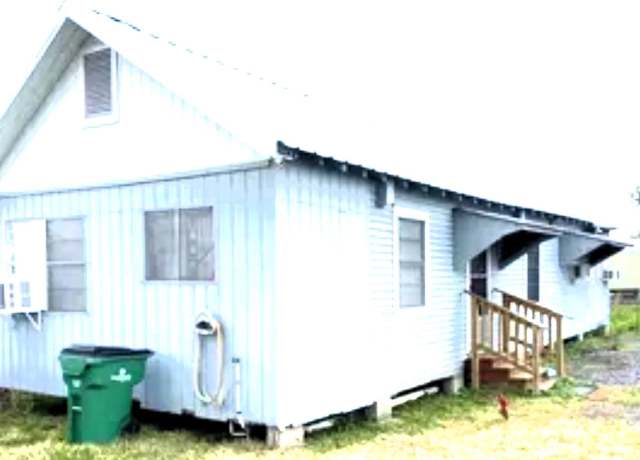 Property at 146 Doucet Dr, Golden Meadow, LA 70357, 2 beds, 1 bath