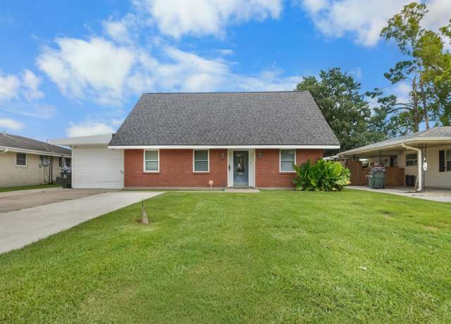 Property at 305 Harding Dr, Houma, LA 70364, 5 beds, 2 baths