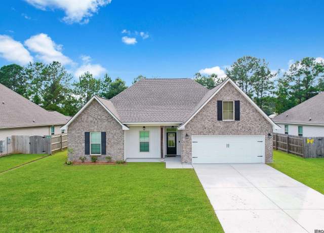 Property at 74353 Turf Dr, Covington, LA 70435, 4 beds, 2 baths