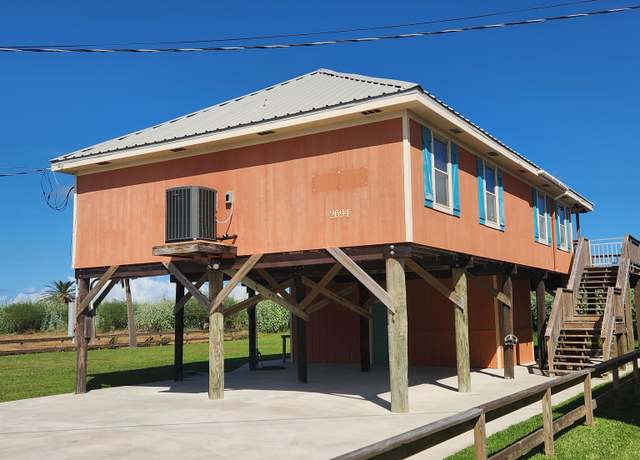 Property at 2694 Highway 1, Grand Isle, LA 70358, 4 beds, 2 baths