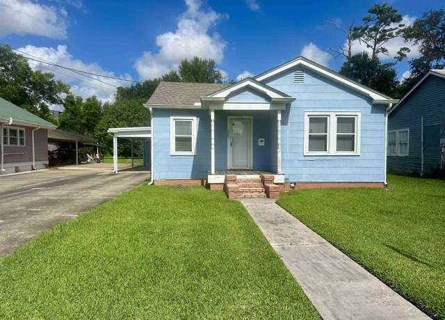 Property at 225 Wright Ave, Houma, LA 70364, 3 beds, 2 baths