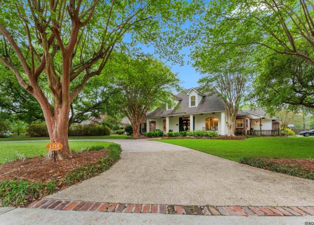Property at 1218 Mills Pointe Dr, Zachary, LA 70791, 4 beds, 3 baths