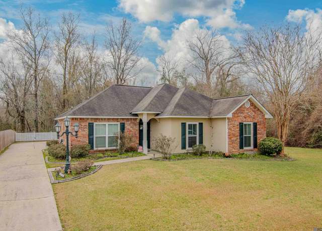 Property at 11958 Morganfield Ave, Baton Rouge, LA 70818, 3 beds, 2 baths