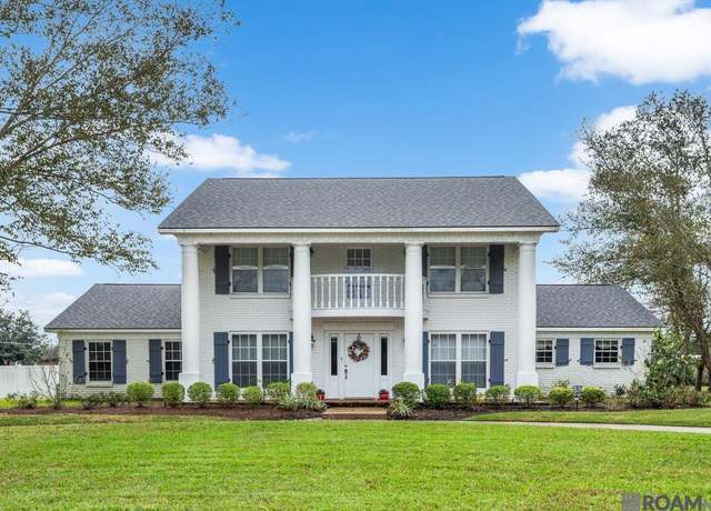 Property at 25430 Rearwood Ct, Denham Springs, LA 70726, 4 beds, 4 baths