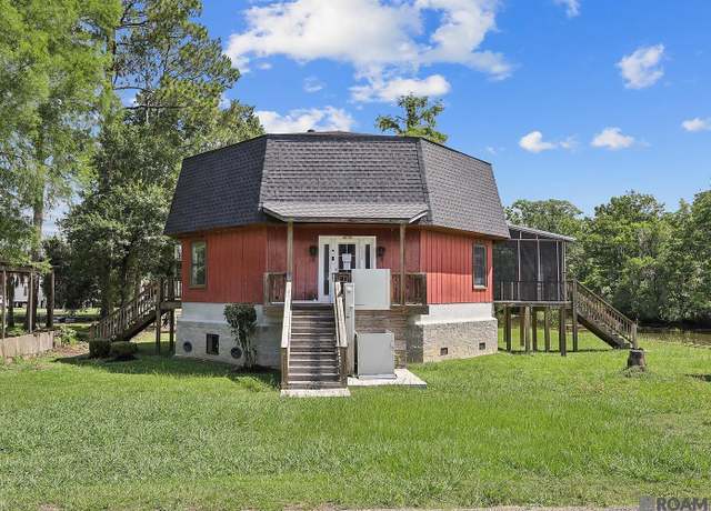 Property at 22455 Chinquapin Ave, Maurepas, LA 70449, 3 beds, 2 baths