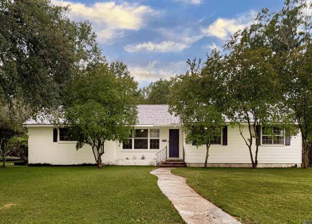 Property at 450 E Riveroaks Dr, Baton Rouge, LA 70815, 3 beds, 2 baths