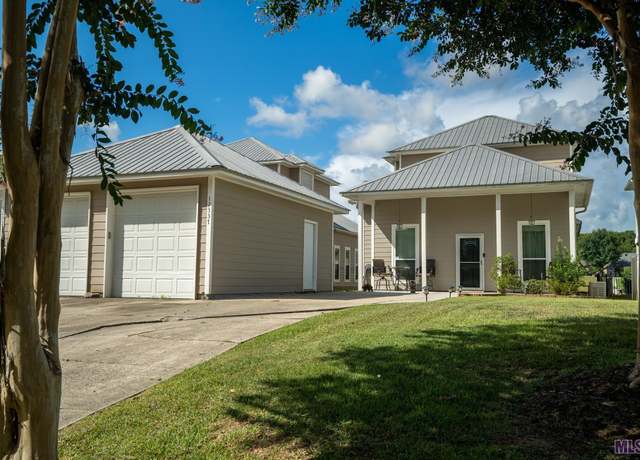 Property at 12337 Home Port Dr, Maurepas, LA 70449, 2 beds, 2.5 baths