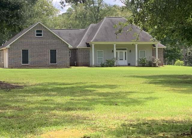 Property at 3711 Nesom Rd, Clinton, LA 70722, 3 beds, 2 baths