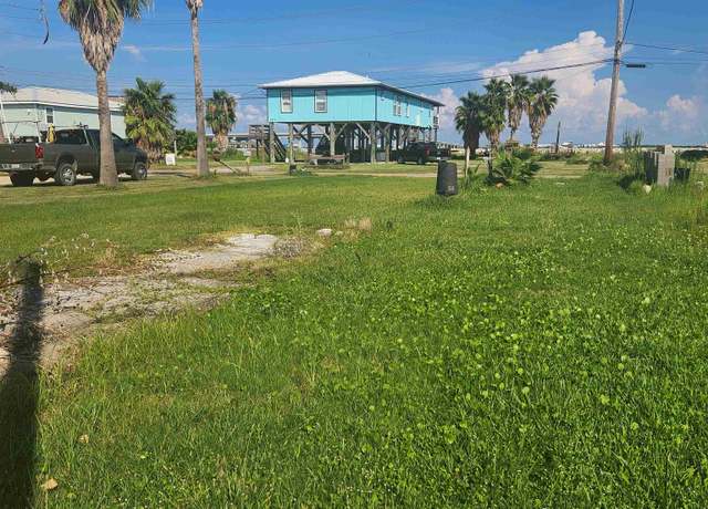 Property at 160 W Central Ave, Grand Isle, LA 70358
