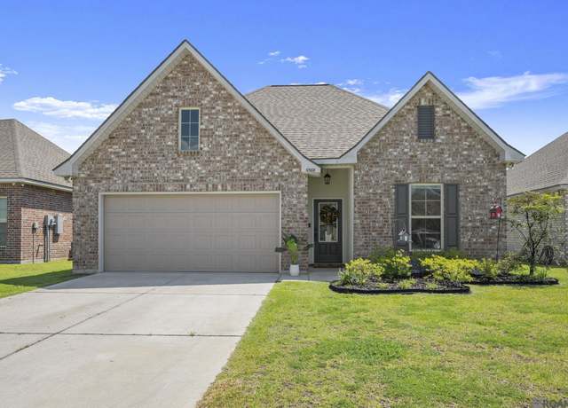Property at 11588 Regal St, Denham Springs, LA 70726, 4 beds, 3 baths