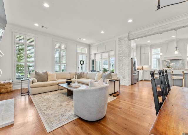 Property at 1623 Rose Glen Ln, Baton Rouge, LA 70810, 3 beds, 2.5 baths