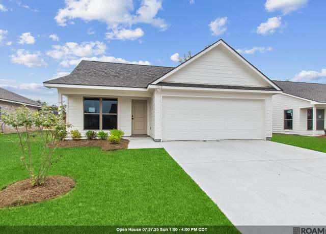 Property at 1392 West Amber St, Gonzales, LA 70737, 4 beds, 2 baths
