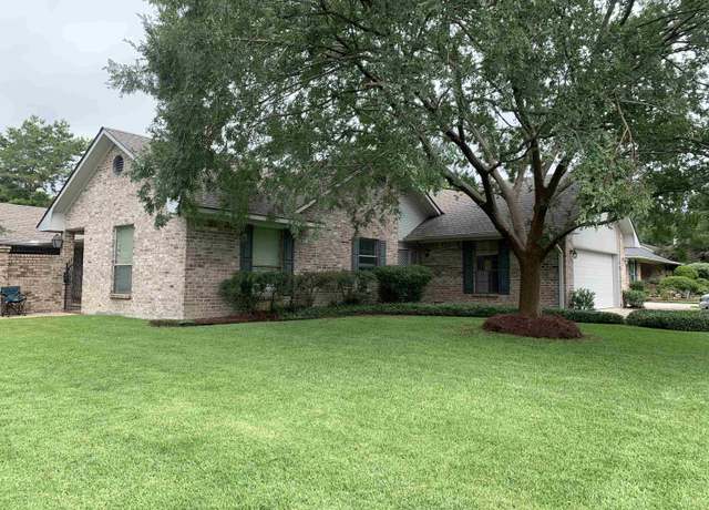 Property at 8455 Thurman Dr, Baton Rouge, LA 70806, 3 beds, 2.5 baths