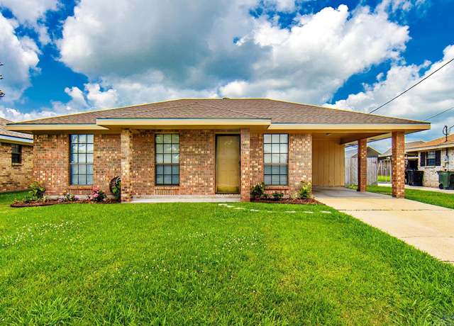 Property at 515 Cascade Dr, Houma, LA 70364, 3 beds, 2 baths