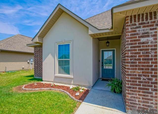 Property at 12182 Brush Creek St, Denham Springs, LA 70726, 3 beds, 2 baths