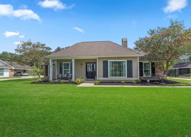 Property at 18015 Burnham Way, Greenwell Springs, LA 70739, 3 beds, 2.5 baths